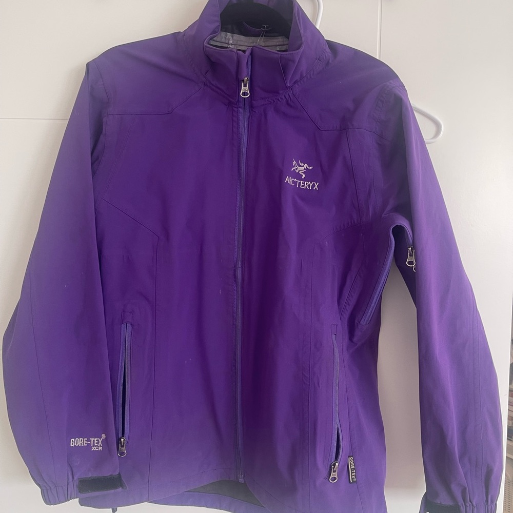 Arc’teryx women’s shell goretex - Picture 2 of 4